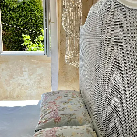 Apartment La Maison Boheme Le Cannet